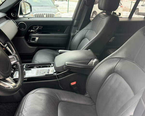 Белый Ленд Ровер Рендж Ровер, объемом двигателя 3 л и пробегом 73 тыс. км за 55000 $, фото 23 на Automoto.ua