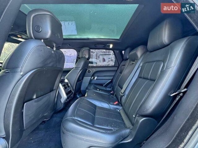 Білий Ленд Ровер Рендж Ровер, об'ємом двигуна 3 л та пробігом 145 тис. км за 14500 $, фото 11 на Automoto.ua