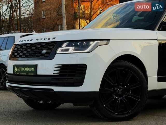 Білий Ленд Ровер Рендж Ровер, об'ємом двигуна 4.37 л та пробігом 105 тис. км за 64999 $, фото 6 на Automoto.ua