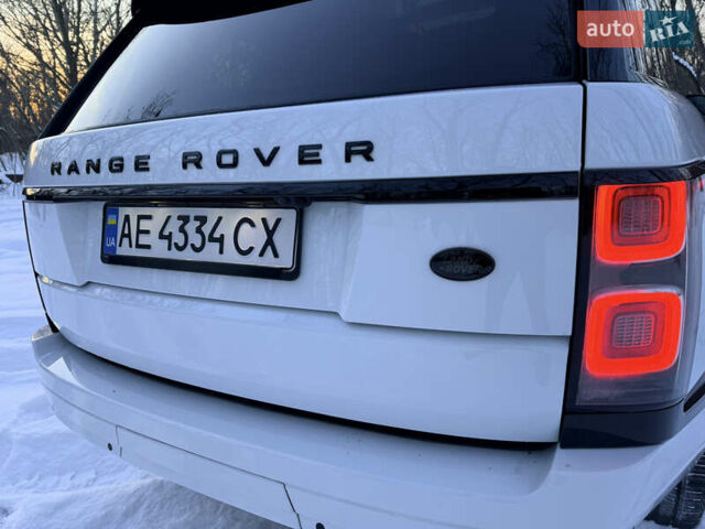 Белый Ленд Ровер Рендж Ровер, объемом двигателя 3 л и пробегом 73 тыс. км за 55000 $, фото 9 на Automoto.ua
