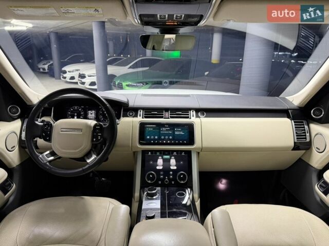 Білий Ленд Ровер Рендж Ровер, об'ємом двигуна 5 л та пробігом 82 тис. км за 54500 $, фото 27 на Automoto.ua