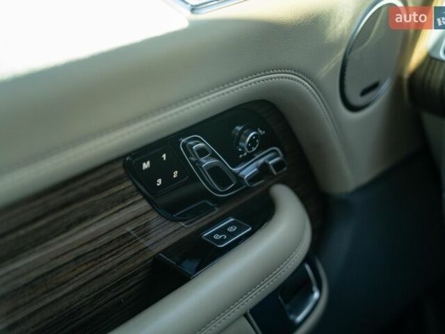 Белый Ленд Ровер Рендж Ровер, объемом двигателя 3 л и пробегом 103 тыс. км за 56900 $, фото 17 на Automoto.ua