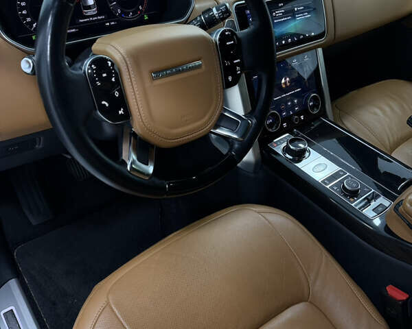 Білий Ленд Ровер Рендж Ровер, об'ємом двигуна 4.37 л та пробігом 104 тис. км за 67000 $, фото 16 на Automoto.ua