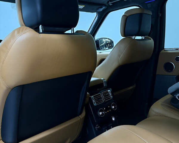 Білий Ленд Ровер Рендж Ровер, об'ємом двигуна 4.37 л та пробігом 104 тис. км за 67000 $, фото 33 на Automoto.ua