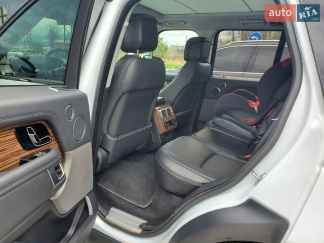 Білий Ленд Ровер Рендж Ровер, об'ємом двигуна 3 л та пробігом 115 тис. км за 56900 $, фото 11 на Automoto.ua