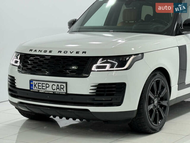 Білий Ленд Ровер Рендж Ровер, об'ємом двигуна 4.37 л та пробігом 104 тис. км за 67000 $, фото 8 на Automoto.ua