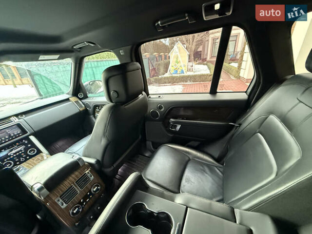 Белый Ленд Ровер Рендж Ровер, объемом двигателя 3 л и пробегом 99 тыс. км за 46000 $, фото 6 на Automoto.ua