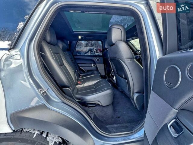 Білий Ленд Ровер Рендж Ровер, об'ємом двигуна 3 л та пробігом 145 тис. км за 14500 $, фото 5 на Automoto.ua