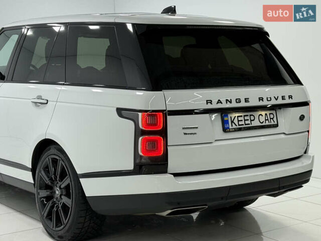 Білий Ленд Ровер Рендж Ровер, об'ємом двигуна 4.37 л та пробігом 104 тис. км за 67000 $, фото 14 на Automoto.ua