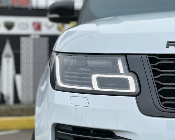 Белый Ленд Ровер Рендж Ровер, объемом двигателя 2.99 л и пробегом 92 тыс. км за 57900 $, фото 4 на Automoto.ua