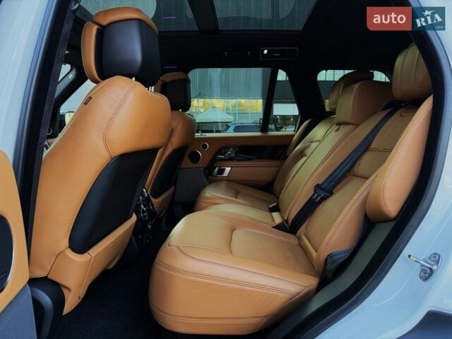 Білий Ленд Ровер Рендж Ровер, об'ємом двигуна 4.37 л та пробігом 105 тис. км за 64999 $, фото 34 на Automoto.ua