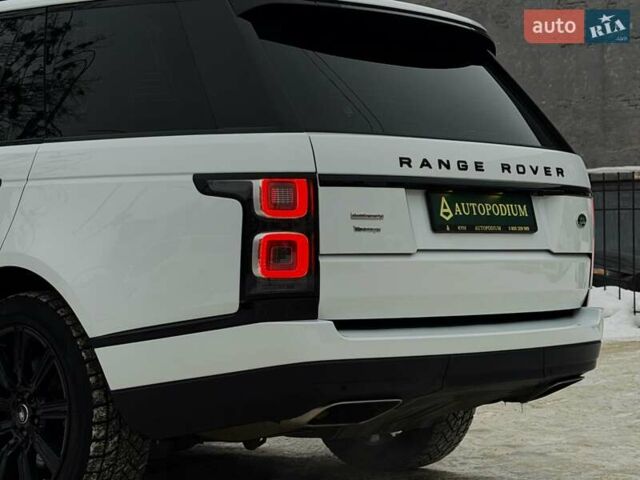 Белый Ленд Ровер Рендж Ровер, объемом двигателя 4.37 л и пробегом 105 тыс. км за 64999 $, фото 24 на Automoto.ua