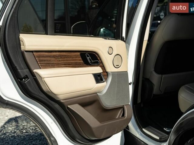 Белый Ленд Ровер Рендж Ровер, объемом двигателя 3 л и пробегом 103 тыс. км за 56900 $, фото 43 на Automoto.ua