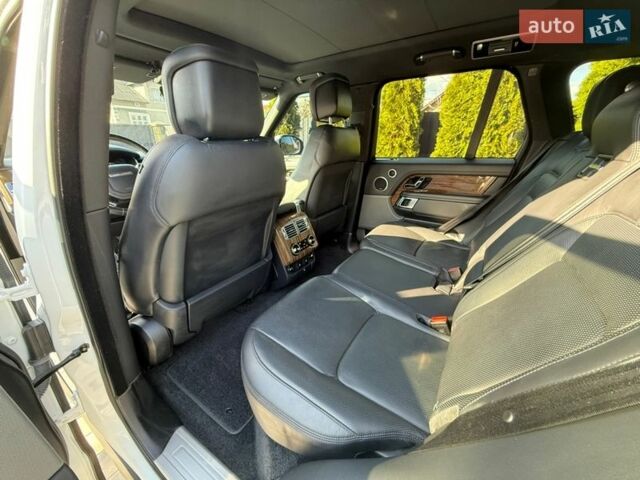 Білий Ленд Ровер Рендж Ровер, об'ємом двигуна 2.99 л та пробігом 156 тис. км за 49900 $, фото 25 на Automoto.ua