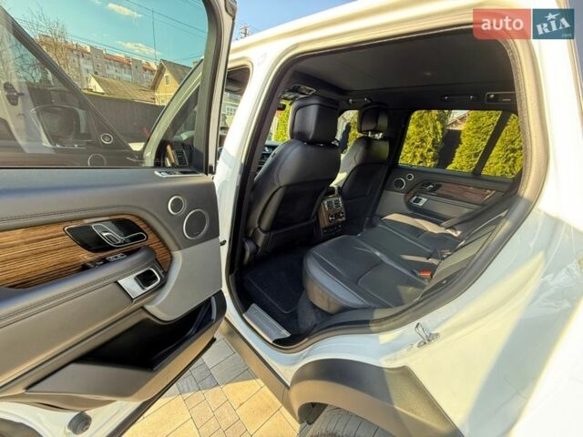 Білий Ленд Ровер Рендж Ровер, об'ємом двигуна 2.99 л та пробігом 156 тис. км за 49900 $, фото 24 на Automoto.ua