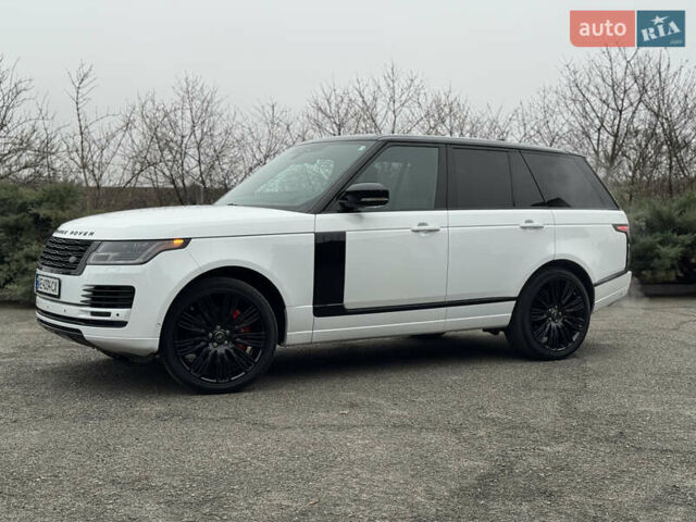 Белый Ленд Ровер Рендж Ровер, объемом двигателя 3 л и пробегом 70 тыс. км за 59000 $, фото 4 на Automoto.ua