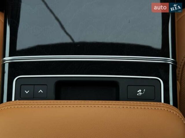 Белый Ленд Ровер Рендж Ровер, объемом двигателя 4.37 л и пробегом 105 тыс. км за 64999 $, фото 41 на Automoto.ua