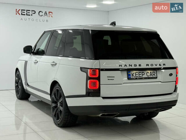 Білий Ленд Ровер Рендж Ровер, об'ємом двигуна 4.37 л та пробігом 104 тис. км за 67000 $, фото 10 на Automoto.ua