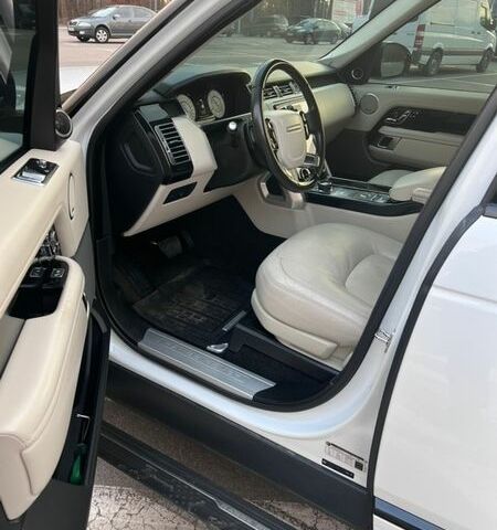 Белый Ленд Ровер Рендж Ровер, объемом двигателя 3 л и пробегом 134 тыс. км за 46999 $, фото 24 на Automoto.ua