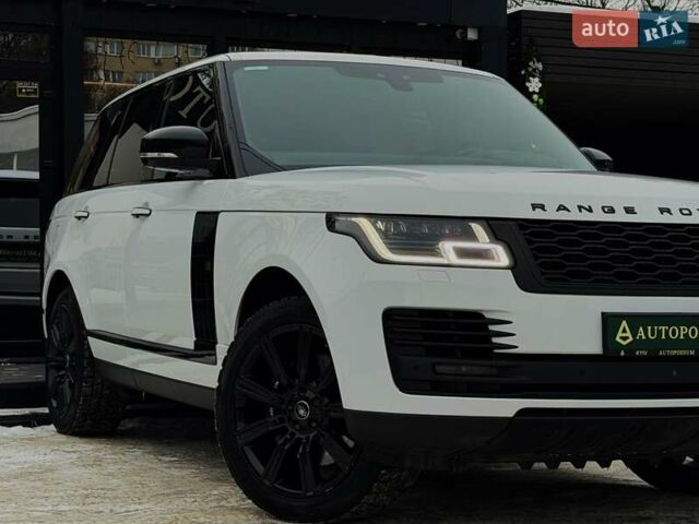 Белый Ленд Ровер Рендж Ровер, объемом двигателя 4.37 л и пробегом 105 тыс. км за 64999 $, фото 11 на Automoto.ua