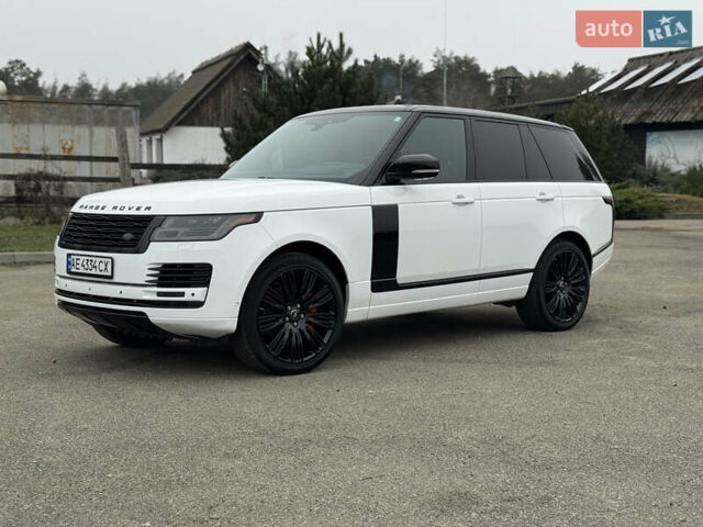 Белый Ленд Ровер Рендж Ровер, объемом двигателя 3 л и пробегом 70 тыс. км за 59000 $, фото 6 на Automoto.ua