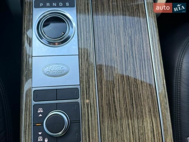 Білий Ленд Ровер Рендж Ровер, об'ємом двигуна 2.99 л та пробігом 156 тис. км за 49900 $, фото 33 на Automoto.ua