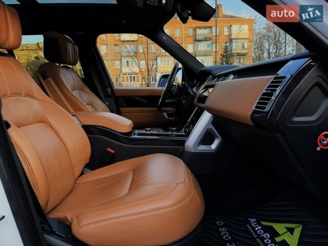 Білий Ленд Ровер Рендж Ровер, об'ємом двигуна 4.37 л та пробігом 105 тис. км за 64999 $, фото 38 на Automoto.ua