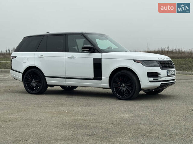 Белый Ленд Ровер Рендж Ровер, объемом двигателя 3 л и пробегом 70 тыс. км за 59000 $, фото 5 на Automoto.ua