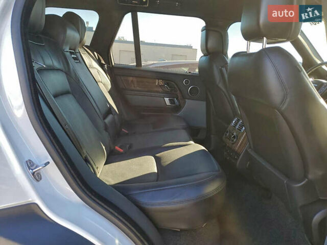 Білий Ленд Ровер Рендж Ровер, об'ємом двигуна 2.99 л та пробігом 155 тис. км за 20900 $, фото 9 на Automoto.ua