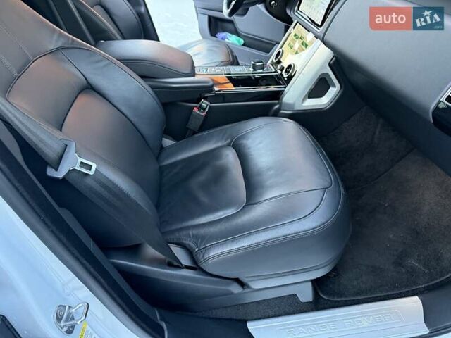 Білий Ленд Ровер Рендж Ровер, об'ємом двигуна 2.99 л та пробігом 87 тис. км за 60900 $, фото 19 на Automoto.ua