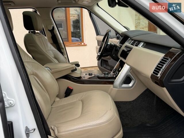 Білий Ленд Ровер Рендж Ровер, об'ємом двигуна 3 л та пробігом 152 тис. км за 41000 $, фото 25 на Automoto.ua