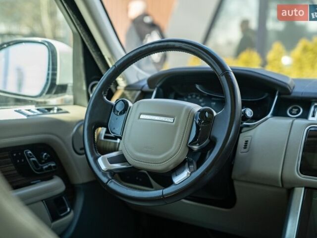 Белый Ленд Ровер Рендж Ровер, объемом двигателя 3 л и пробегом 103 тыс. км за 56900 $, фото 21 на Automoto.ua