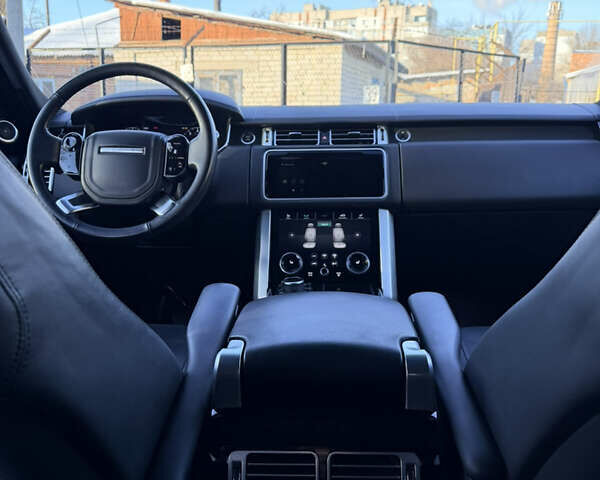 Белый Ленд Ровер Рендж Ровер, объемом двигателя 3 л и пробегом 73 тыс. км за 55000 $, фото 36 на Automoto.ua