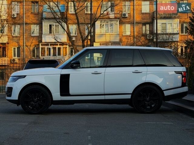 Білий Ленд Ровер Рендж Ровер, об'ємом двигуна 4.37 л та пробігом 105 тис. км за 64999 $, фото 15 на Automoto.ua