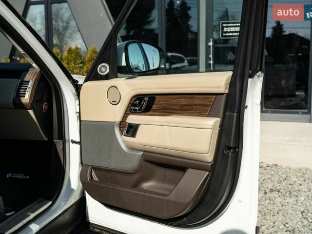 Белый Ленд Ровер Рендж Ровер, объемом двигателя 3 л и пробегом 103 тыс. км за 56900 $, фото 42 на Automoto.ua