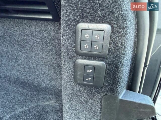 Білий Ленд Ровер Рендж Ровер, об'ємом двигуна 2.99 л та пробігом 156 тис. км за 49900 $, фото 36 на Automoto.ua