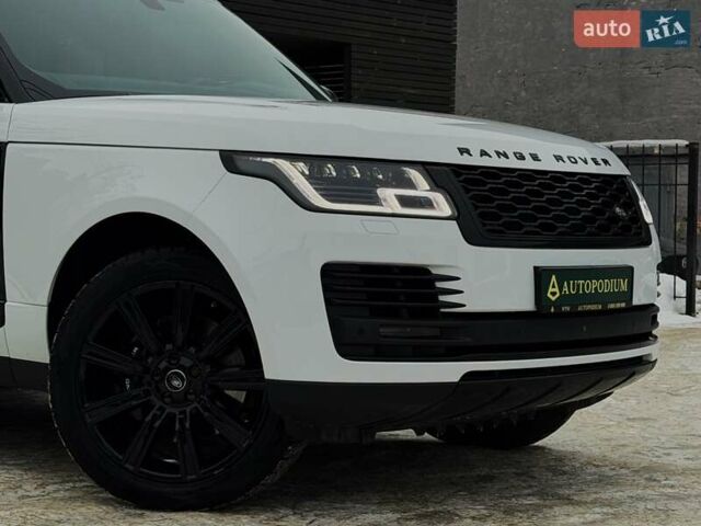 Белый Ленд Ровер Рендж Ровер, объемом двигателя 4.37 л и пробегом 105 тыс. км за 64999 $, фото 12 на Automoto.ua