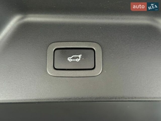 Білий Ленд Ровер Рендж Ровер, об'ємом двигуна 4.37 л та пробігом 105 тис. км за 64999 $, фото 27 на Automoto.ua