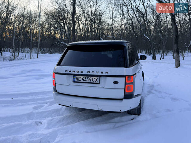 Белый Ленд Ровер Рендж Ровер, объемом двигателя 3 л и пробегом 73 тыс. км за 55000 $, фото 12 на Automoto.ua