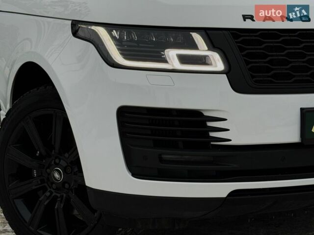 Білий Ленд Ровер Рендж Ровер, об'ємом двигуна 4.37 л та пробігом 105 тис. км за 64999 $, фото 13 на Automoto.ua