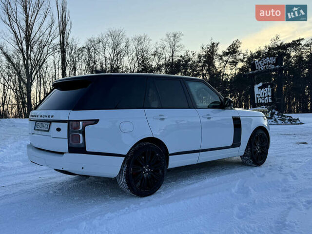 Белый Ленд Ровер Рендж Ровер, объемом двигателя 3 л и пробегом 74 тыс. км за 56000 $, фото 8 на Automoto.ua