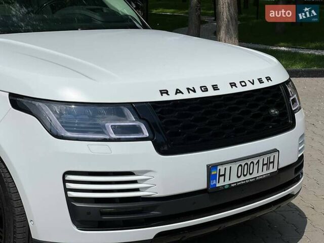 Белый Ленд Ровер Рендж Ровер, объемом двигателя 5 л и пробегом 40 тыс. км за 95000 $, фото 6 на Automoto.ua