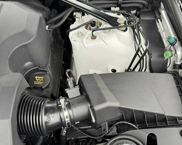 Белый Ленд Ровер Рендж Ровер, объемом двигателя 3 л и пробегом 70 тыс. км за 59000 $, фото 39 на Automoto.ua