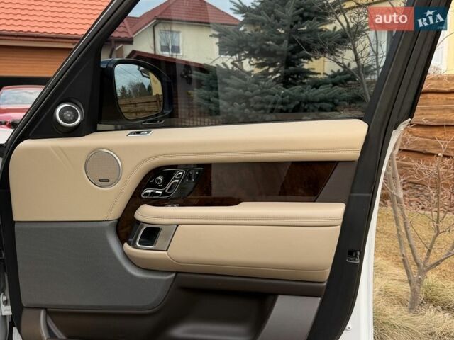 Білий Ленд Ровер Рендж Ровер, об'ємом двигуна 3 л та пробігом 152 тис. км за 41000 $, фото 24 на Automoto.ua