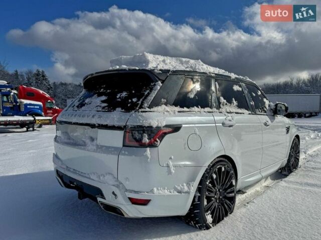 Білий Ленд Ровер Рендж Ровер, об'ємом двигуна 3 л та пробігом 145 тис. км за 14500 $, фото 3 на Automoto.ua