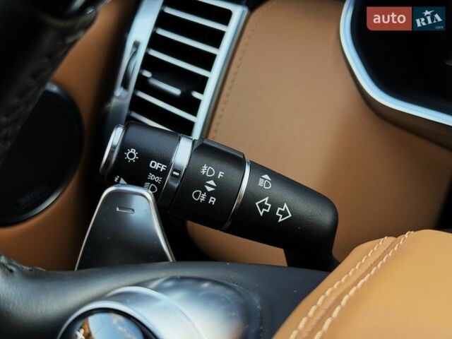 Білий Ленд Ровер Рендж Ровер, об'ємом двигуна 4.37 л та пробігом 105 тис. км за 64999 $, фото 55 на Automoto.ua