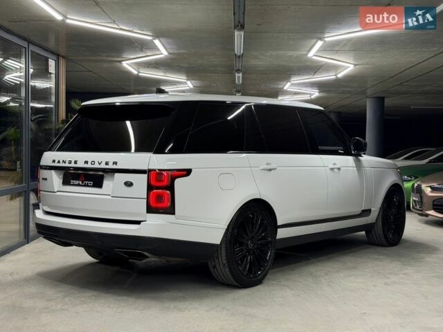 Білий Ленд Ровер Рендж Ровер, об'ємом двигуна 5 л та пробігом 82 тис. км за 54500 $, фото 15 на Automoto.ua