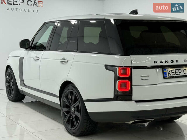 Білий Ленд Ровер Рендж Ровер, об'ємом двигуна 4.37 л та пробігом 104 тис. км за 67000 $, фото 13 на Automoto.ua