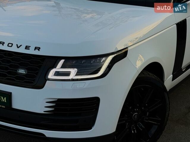 Білий Ленд Ровер Рендж Ровер, об'ємом двигуна 4.37 л та пробігом 105 тис. км за 64999 $, фото 8 на Automoto.ua