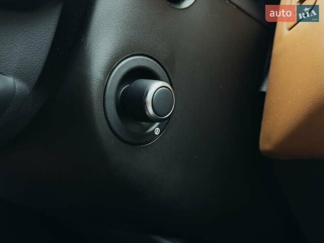 Белый Ленд Ровер Рендж Ровер, объемом двигателя 4.37 л и пробегом 105 тыс. км за 64999 $, фото 61 на Automoto.ua